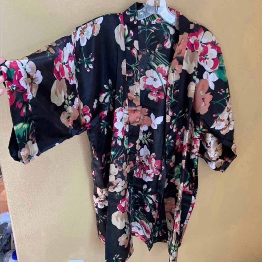 Brand new size S women's sleepwear
Size L is available as well